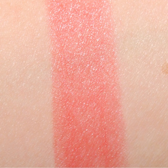 NIB MAC COSMETICS CREAMSHEEN LIPSTICK IN THE SHADE PRETTY BOY - Picture 2 of 3